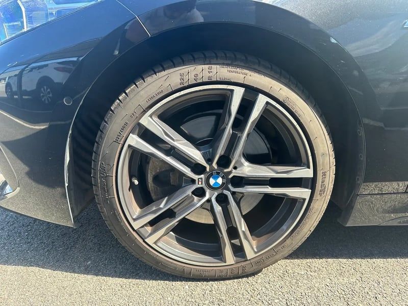 Photo de la voiture BMW SERIE 1 F40 120d 190 ch BVA8 M Sport