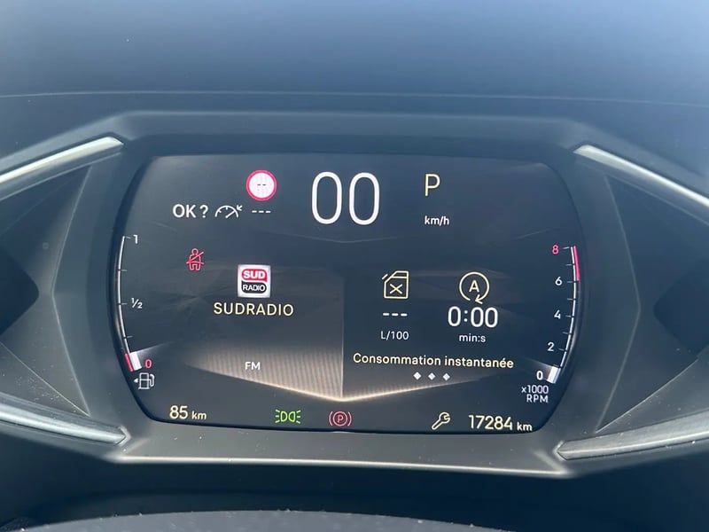 Photo de la voiture DS DS 3 PureTech 130 EAT8 Esprit de Voyage