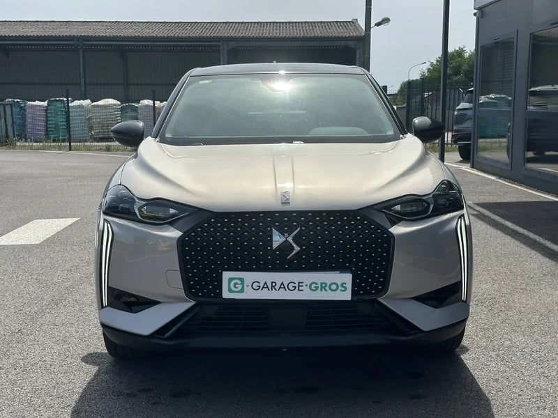 Photo de la voiture DS DS 3 PureTech 130 EAT8 Esprit de Voyage