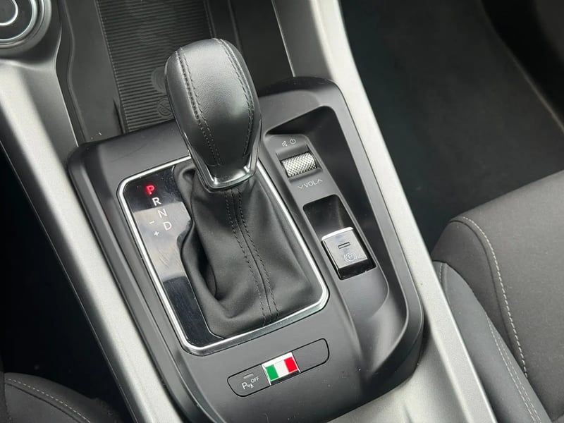 Photo de la voiture ALFA ROMEO TONALE 1.5 Hybrid 130 ch TCT7 Sprint