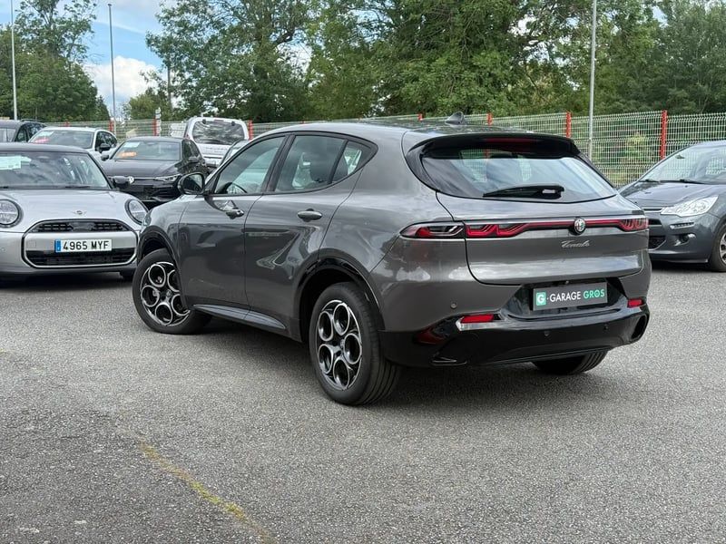 Photo de la voiture ALFA ROMEO TONALE 1.5 Hybrid 130 ch TCT7 Sprint
