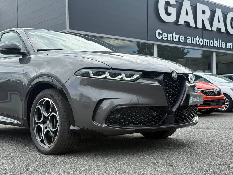 Photo de la voiture ALFA ROMEO TONALE 1.5 Hybrid 130 ch TCT7 Sprint