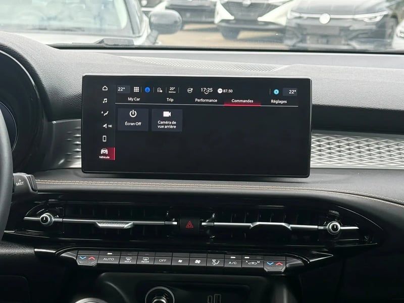 Photo de la voiture ALFA ROMEO TONALE 1.5 Hybrid 130 ch TCT7 Sprint