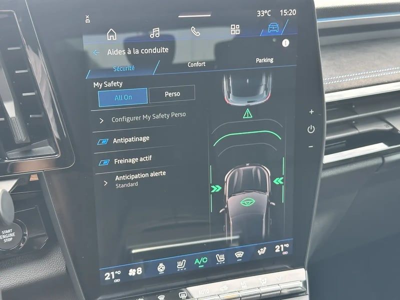 Photo de la voiture RENAULT AUSTRAL E-Tech full hybrid 200 GSR2 Iconic esprit Alpine