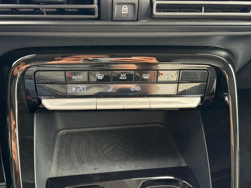 Photo de la voiture CITROEN C3 Turbo 100 ch Manuelle Max