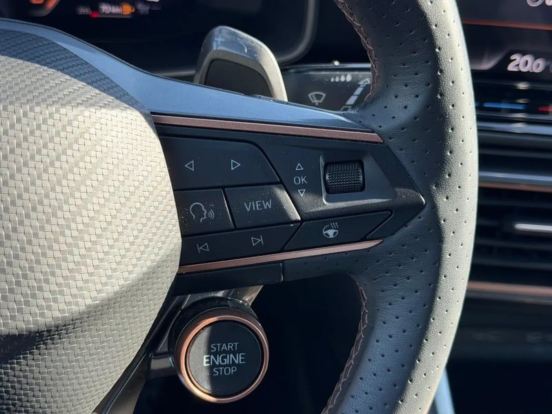 Photo de la voiture CUPRA FORMENTOR 1.5 eTSI Hybrid 150 ch DSG7 V