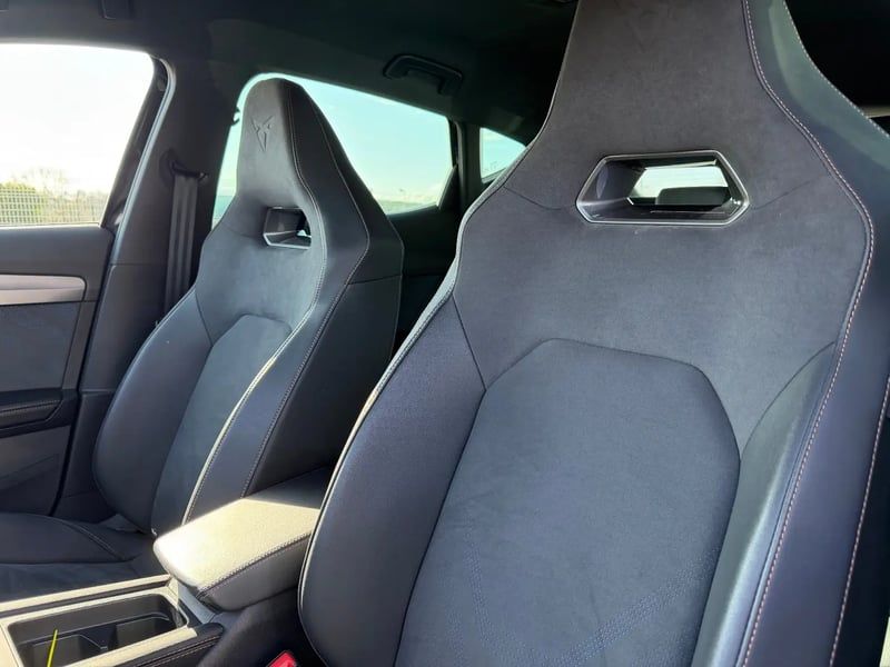 Photo de la voiture CUPRA FORMENTOR 1.5 eTSI Hybrid 150 ch DSG7 V
