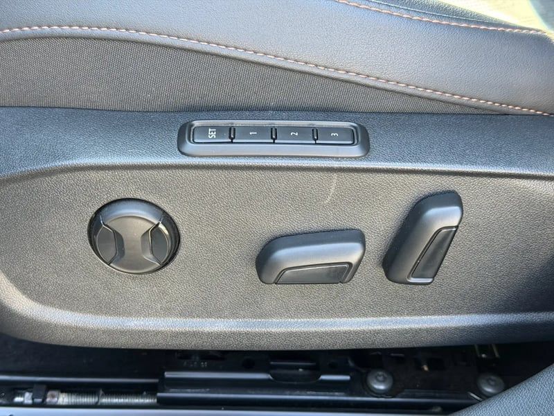 Photo de la voiture CUPRA FORMENTOR 1.5 eTSI Hybrid 150 ch DSG7 V