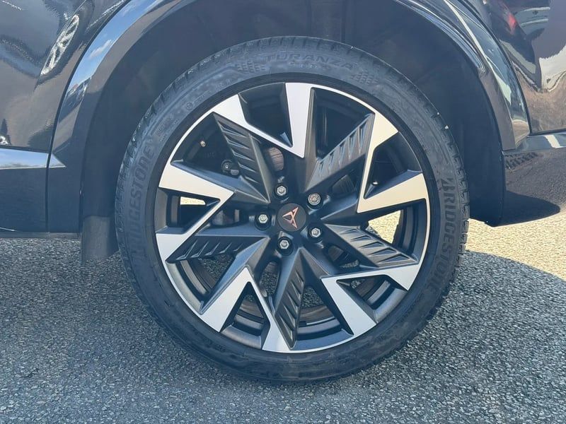 Photo de la voiture CUPRA FORMENTOR 1.5 eTSI Hybrid 150 ch DSG7 V