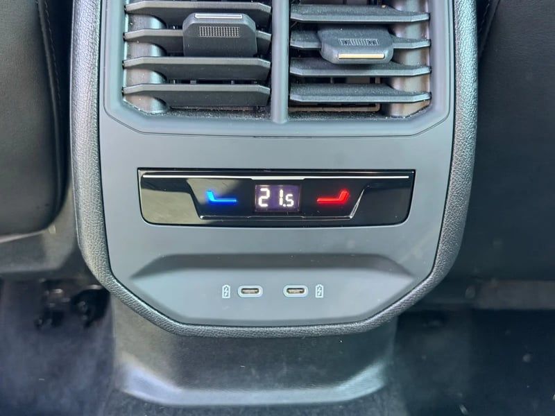 Photo de la voiture CUPRA FORMENTOR 1.5 eTSI Hybrid 150 ch DSG7 V