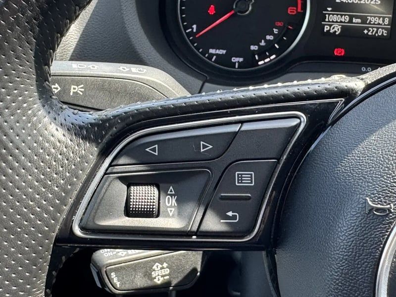 Photo de la voiture AUDI A3 BERLINE 2.0 TDI 150 S tronic 6 Sport