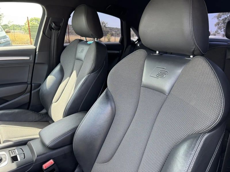 Photo de la voiture AUDI A3 BERLINE 2.0 TDI 150 S tronic 6 Sport