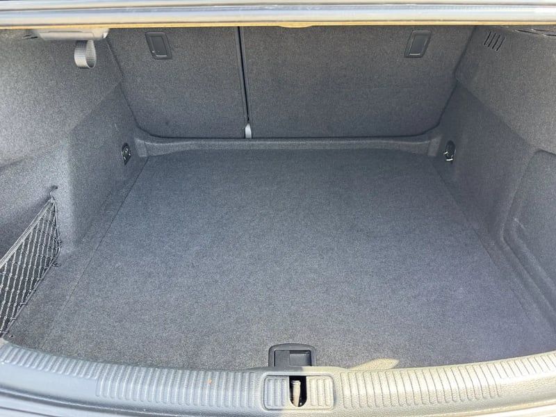 Photo de la voiture AUDI A3 BERLINE 2.0 TDI 150 S tronic 6 Sport