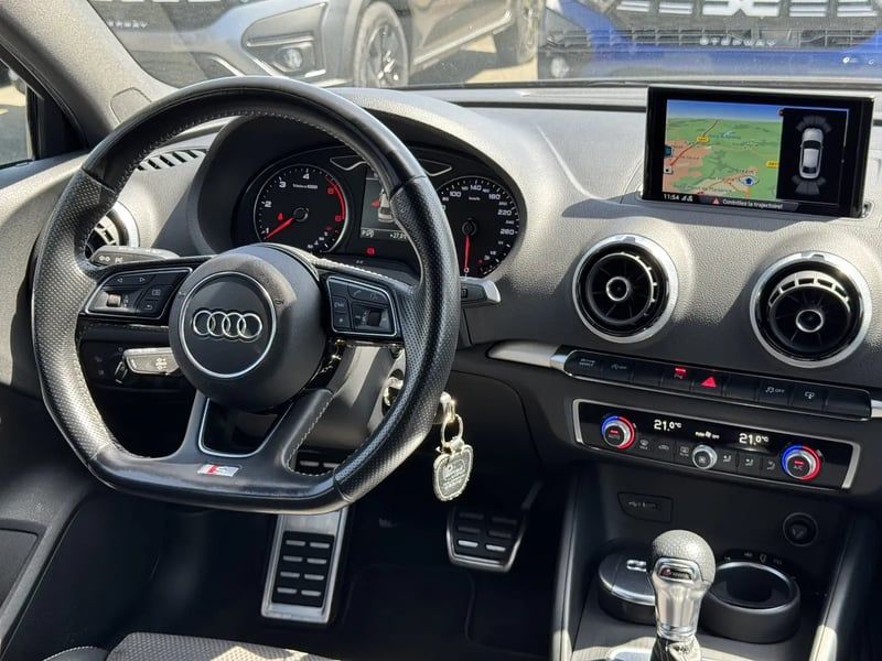 Photo de la voiture AUDI A3 BERLINE 2.0 TDI 150 S tronic 6 Sport