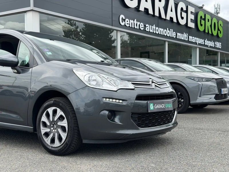 Photo de la voiture CITROEN C3 PureTech 82 Confort
