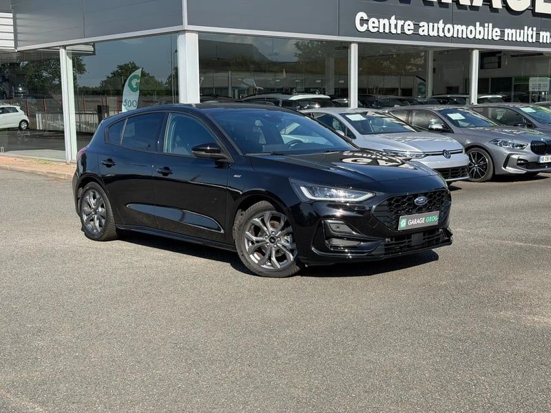 Photo de la voiture FORD FOCUS ACTIVE 1.5 EcoBlue 115 ST-LINE X
