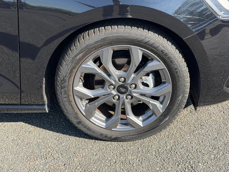 Photo de la voiture FORD FOCUS ACTIVE 1.5 EcoBlue 115 ST-LINE X