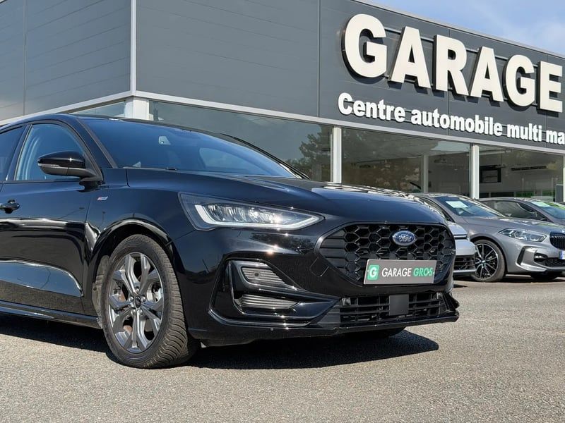 Photo de la voiture FORD FOCUS ACTIVE 1.5 EcoBlue 115 ST-LINE X