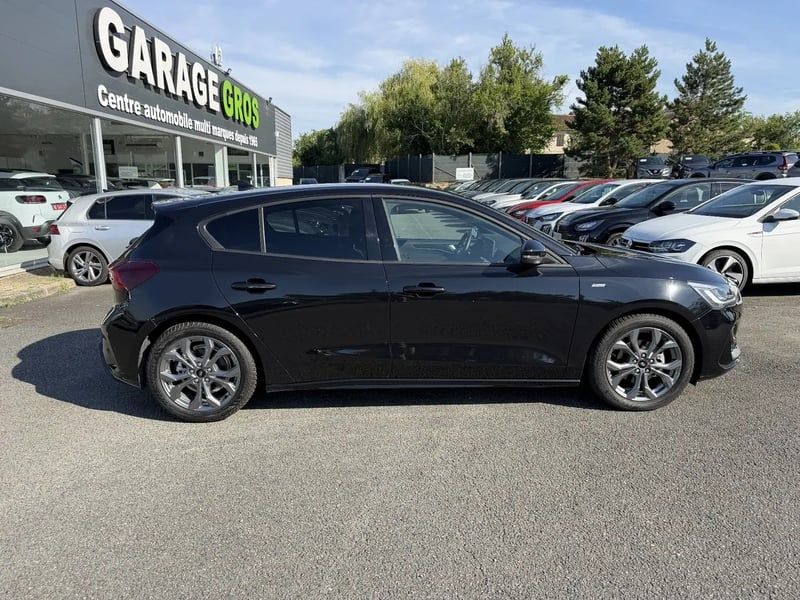 Photo de la voiture FORD FOCUS ACTIVE 1.5 EcoBlue 115 ST-LINE X