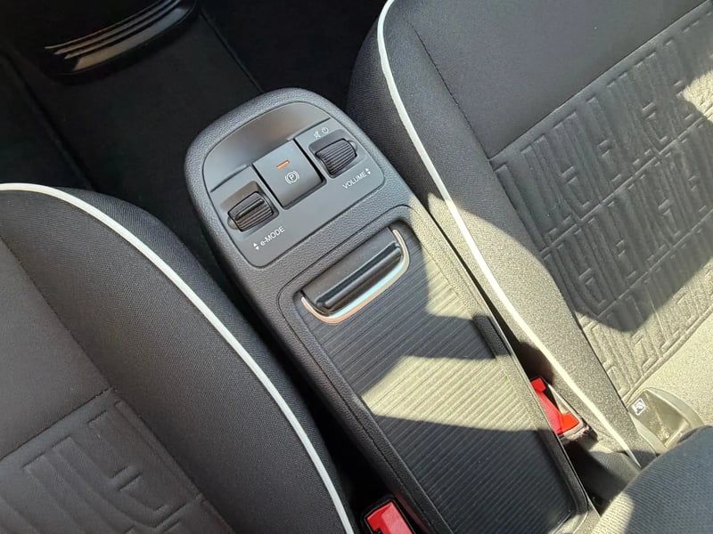 Photo de la voiture FIAT 500e BERLINE 500 e 118 ch Nouvelle 500
