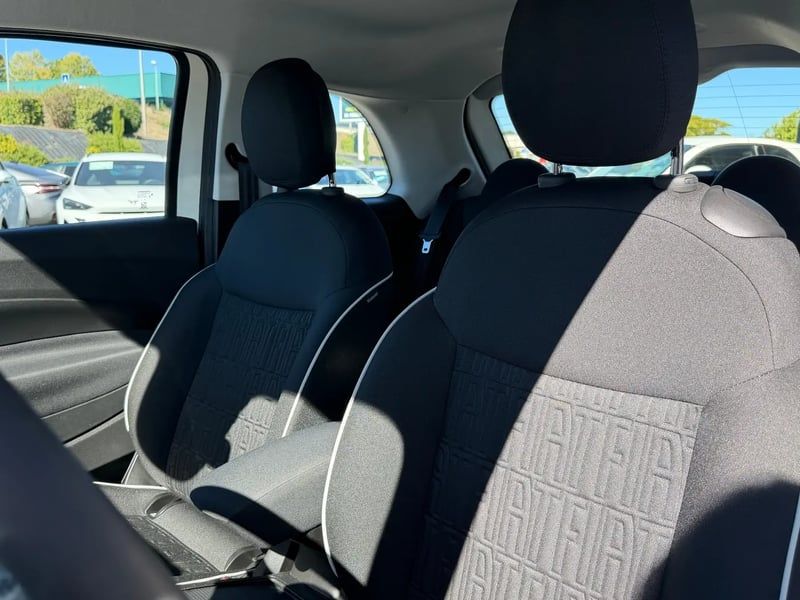 Photo de la voiture FIAT 500e BERLINE 500 e 118 ch Nouvelle 500