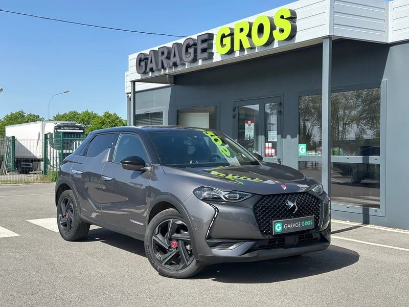Photo de la voiture DS DS 3 CROSSBACK DS3 Crossback BlueHDi 130 EAT8 Performance Line+