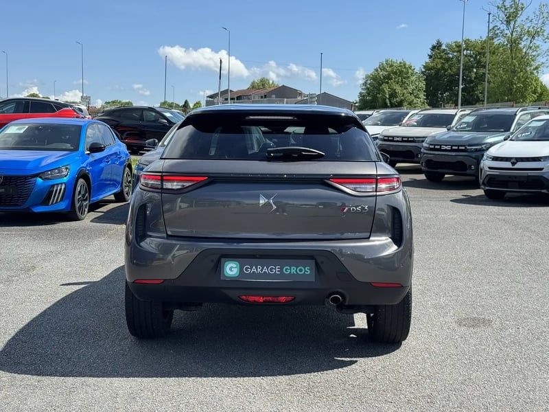 Photo de la voiture DS DS 3 CROSSBACK DS3 Crossback BlueHDi 130 EAT8 Performance Line+