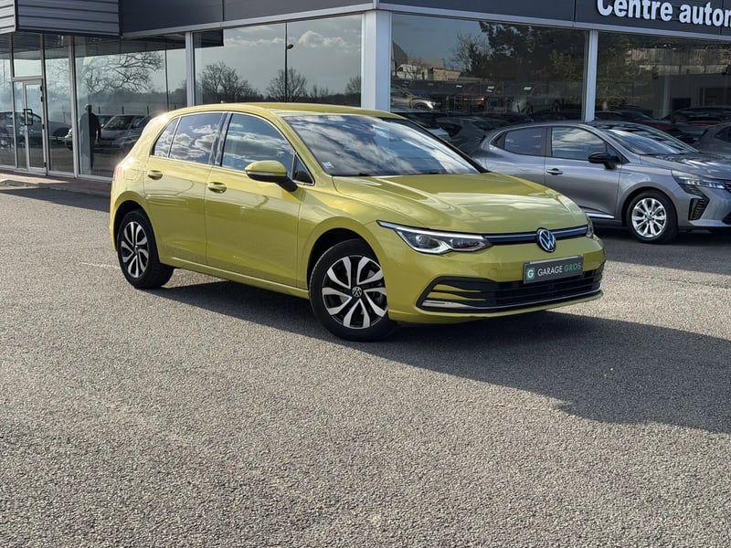 Photo de la voiture VOLKSWAGEN GOLF 1.5 eTSI OPF 130 DSG7 Active