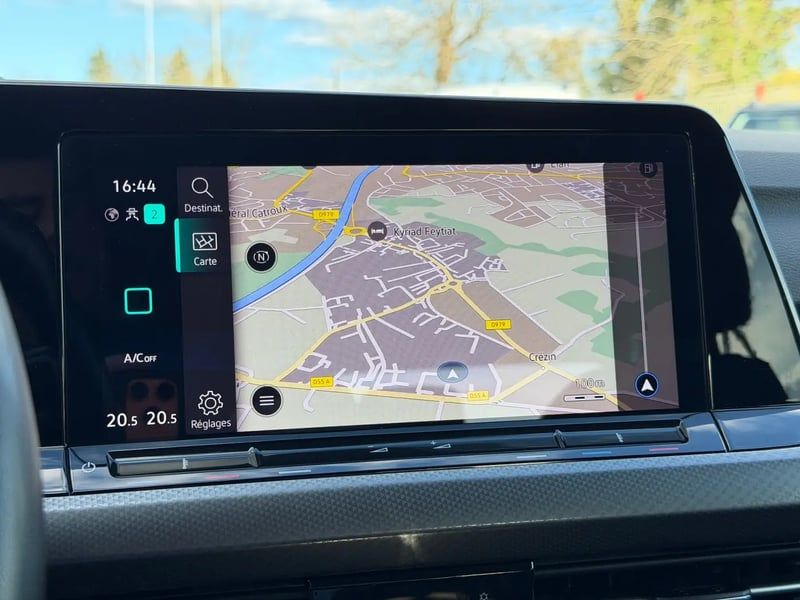 Photo de la voiture VOLKSWAGEN GOLF 1.5 eTSI OPF 130 DSG7 Active