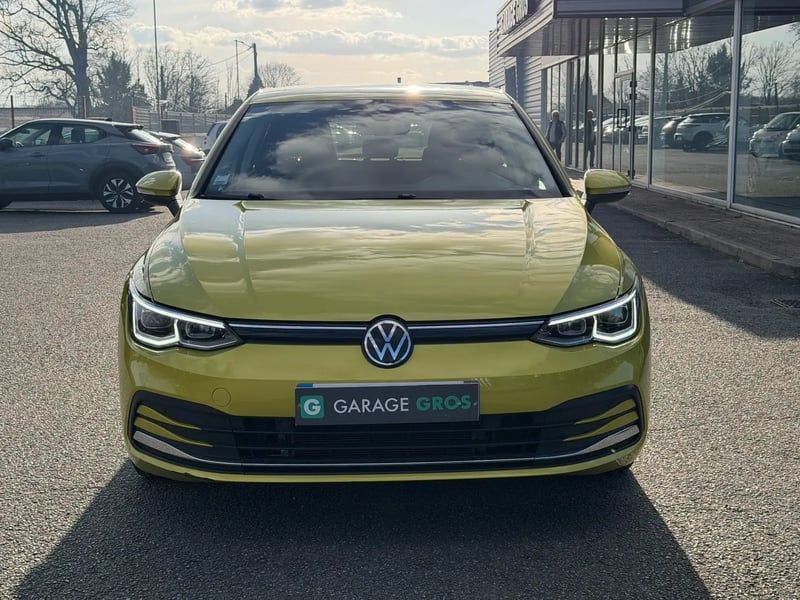 Photo de la voiture VOLKSWAGEN GOLF 1.5 eTSI OPF 130 DSG7 Active