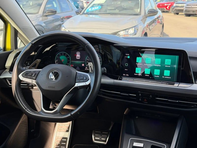 Photo de la voiture VOLKSWAGEN GOLF 1.5 eTSI OPF 130 DSG7 Active