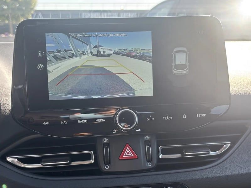 Photo de la voiture HYUNDAI i30 i301.0 T-GDi 120ch Hybrid 48V Creative DCT-7