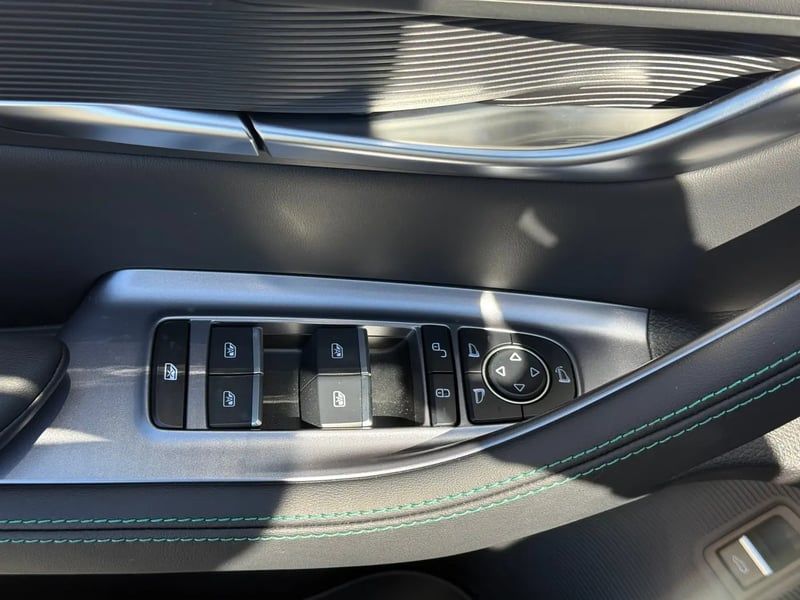 Photo de la voiture BYD SEAL U 1.5l DM-i 218 ch PHEV Boost