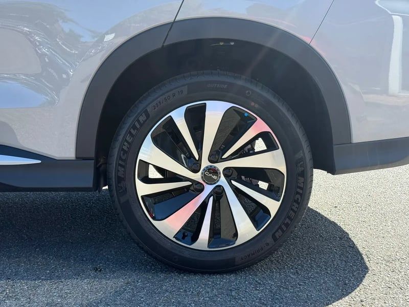 Photo de la voiture BYD SEAL U 1.5l DM-i 218 ch PHEV Boost