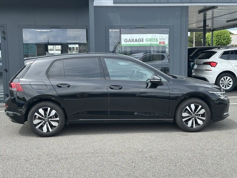 Photo de la voiture VOLKSWAGEN GOLF 1.5 TSI 150 BVM6 Active - 5P