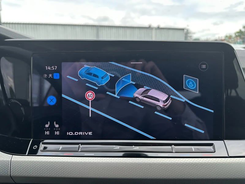 Photo de la voiture VOLKSWAGEN GOLF 1.5 TSI 150 BVM6 Active - 5P