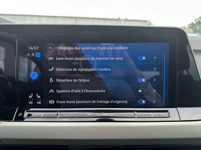 Photo de la voiture VOLKSWAGEN GOLF 1.5 TSI 150 BVM6 Active - 5P