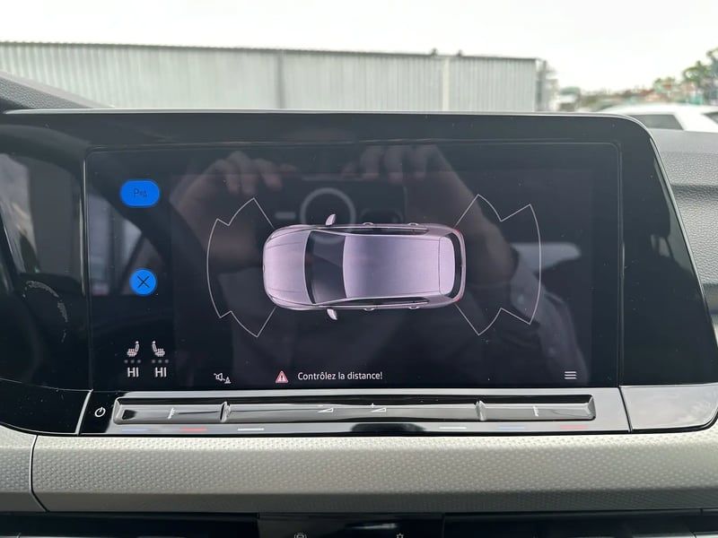 Photo de la voiture VOLKSWAGEN GOLF 1.5 TSI 150 BVM6 Active - 5P