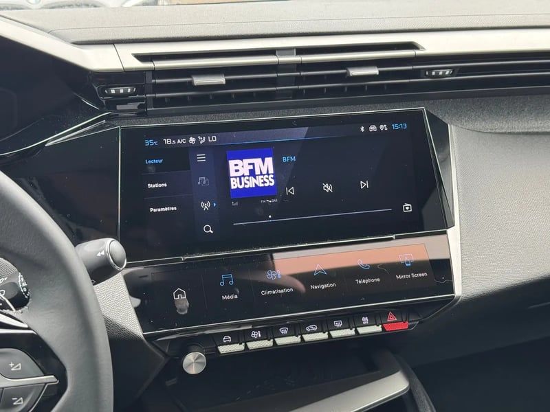 Photo de la voiture PEUGEOT 308 Hybrid 145 e-DCS6 Allure