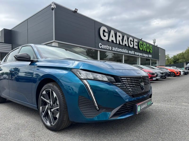 Photo de la voiture PEUGEOT 308 Hybrid 145 e-DCS6 Allure