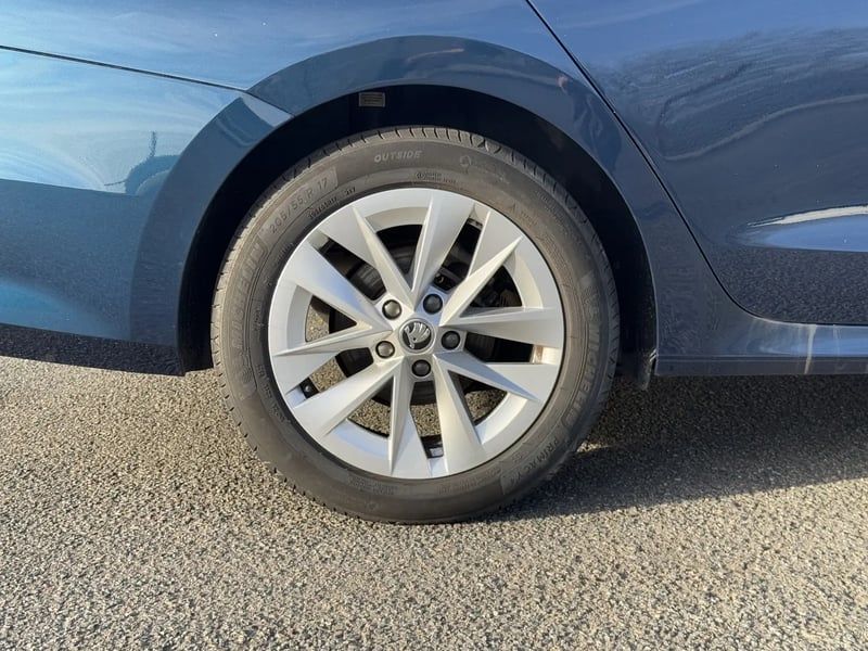 Photo de la voiture SKODA OCTAVIA 2.0 TDI 150 ch DSG7 Style