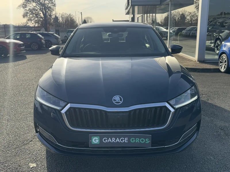Photo de la voiture SKODA OCTAVIA 2.0 TDI 150 ch DSG7 Style