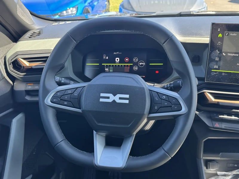 Photo de la voiture DACIA DUSTER TCe 130 4x2 Extreme