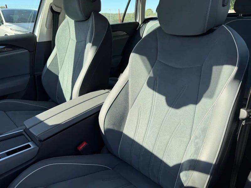Photo de la voiture VOLKSWAGEN PASSAT 2.0 TDI EVO SCR 150 DSG7 Life Plus