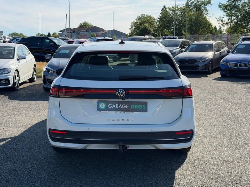 Photo de la voiture VOLKSWAGEN PASSAT 2.0 TDI EVO SCR 150 DSG7 Life Plus
