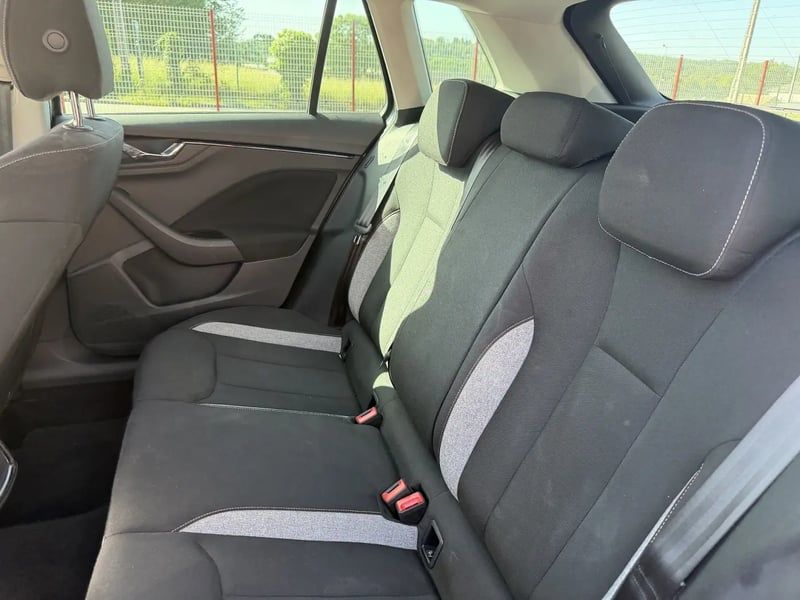 Photo de la voiture SKODA KAMIQ 1.0 TSI Evo 2 116 ch BVM6 Selection