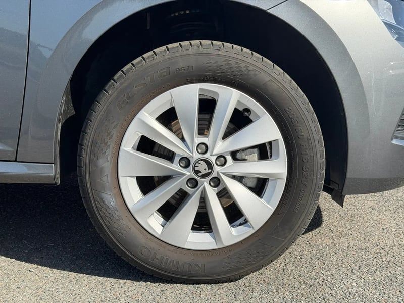 Photo de la voiture SKODA KAMIQ 1.0 TSI Evo 2 116 ch BVM6 Selection