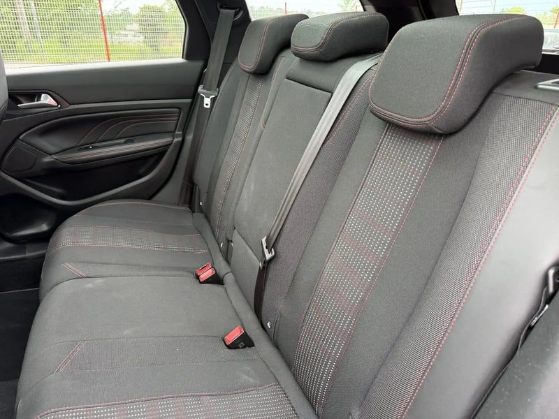 Photo de la voiture PEUGEOT 308 SW 1.2 PureTech 130ch S&S BVM6 GT Line