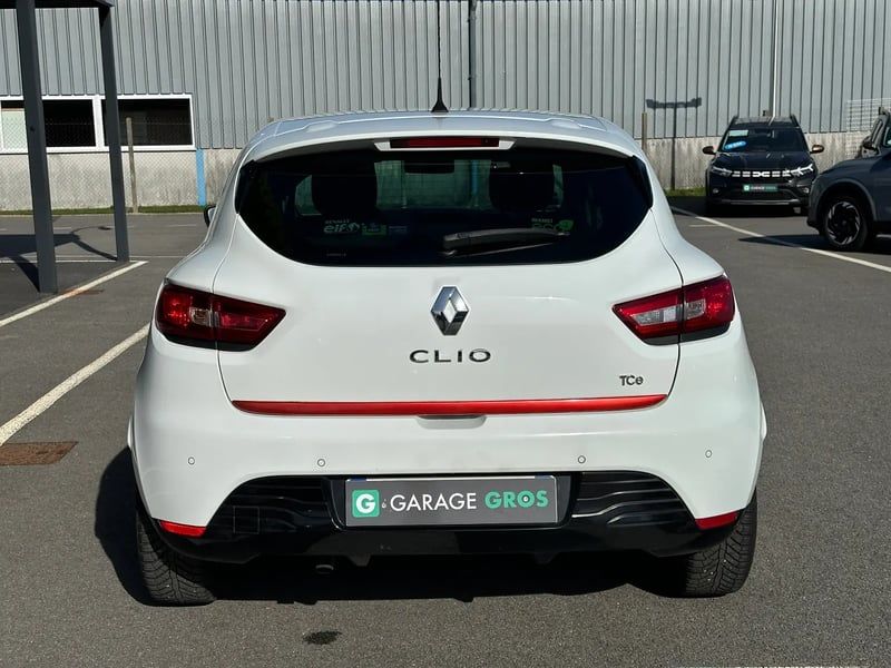 Photo de la voiture RENAULT CLIO IV TCe 90 Energy eco2 Intens