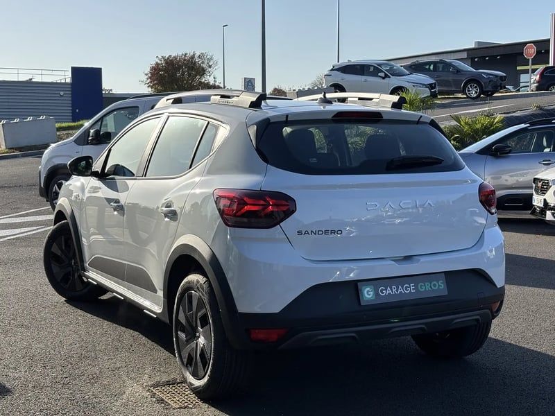 Photo de la voiture DACIA SANDERO TCe 90 CVT GSR2 Stepway Expression